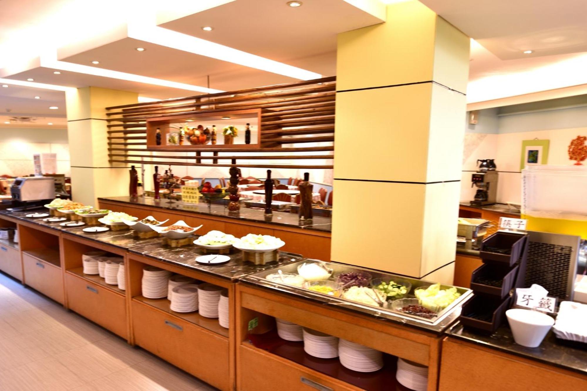 Toong Mao Resorts & Hotel Kenting Bagian luar foto