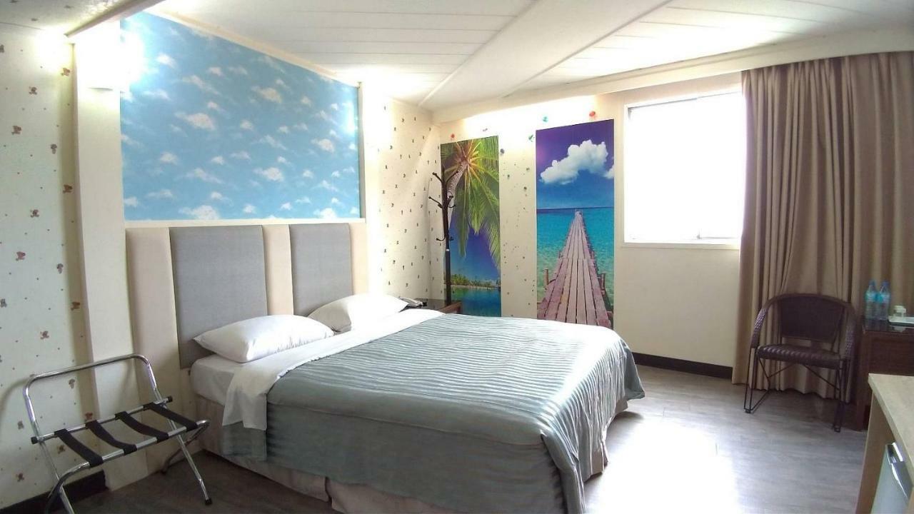 Toong Mao Resorts & Hotel Kenting Bagian luar foto
